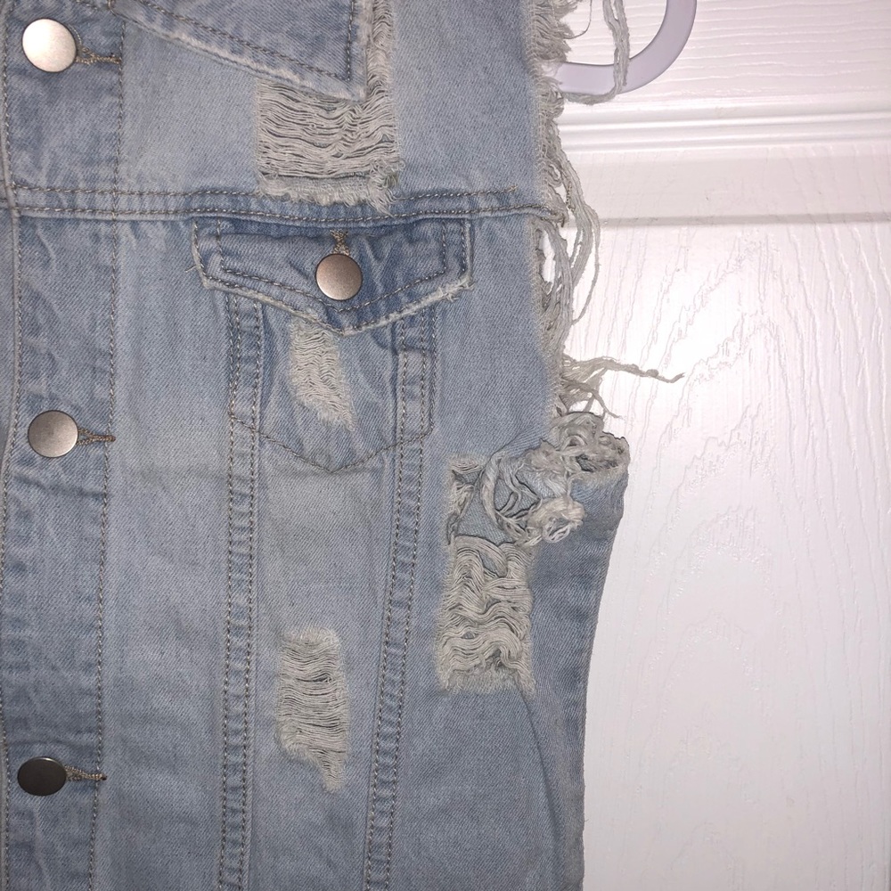 Distressed Longline Denim Vest - Picture 6 of 8